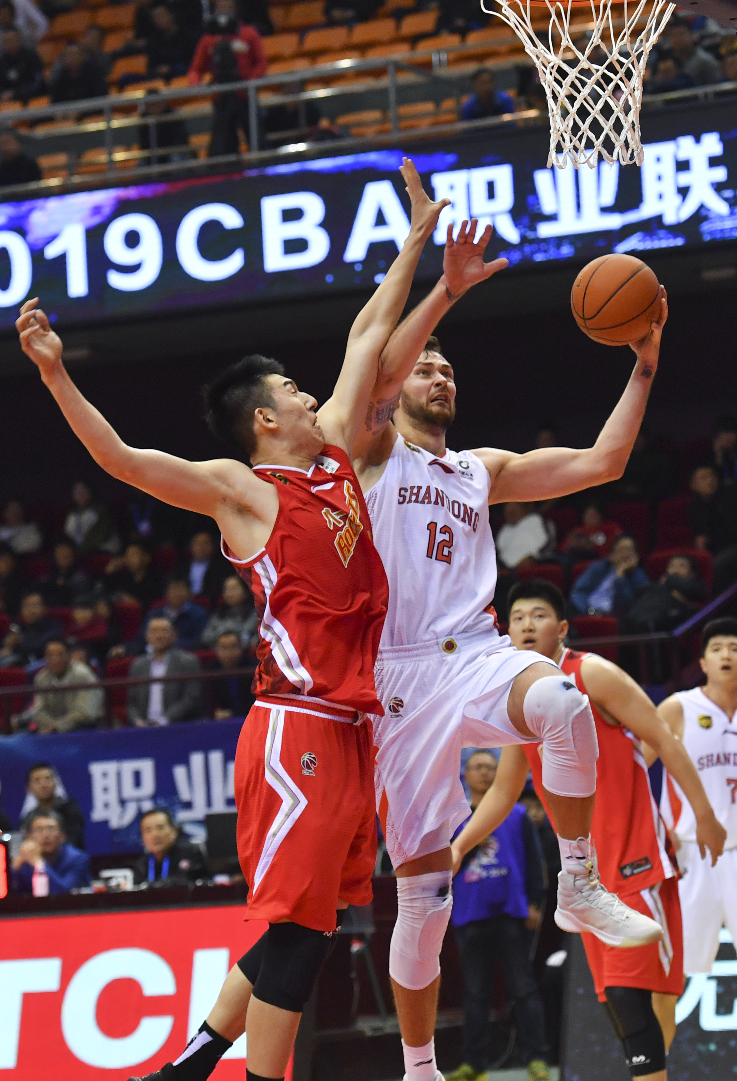 有着高度的 有着高度的