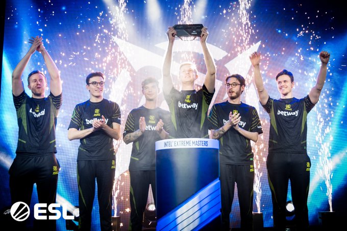 队员间需要 队员间需要